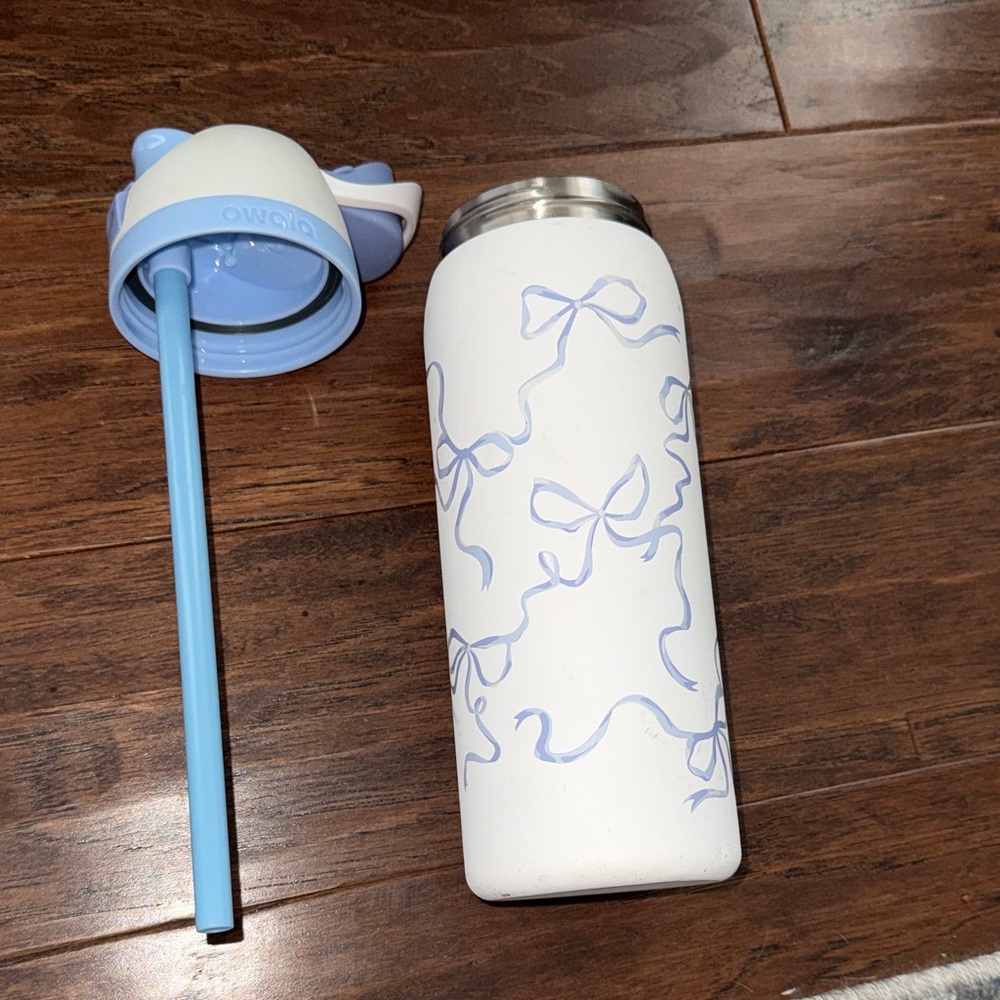 Owala White & Light Blue Stainless Steel Water Bottle with Straw Lid